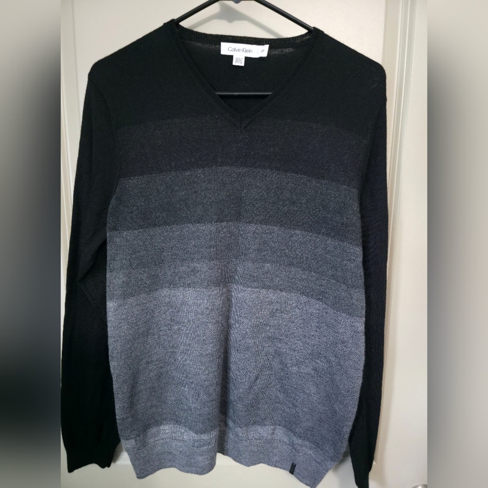 Calvin Klein Men's V-Neck Sweater in Black and Gray